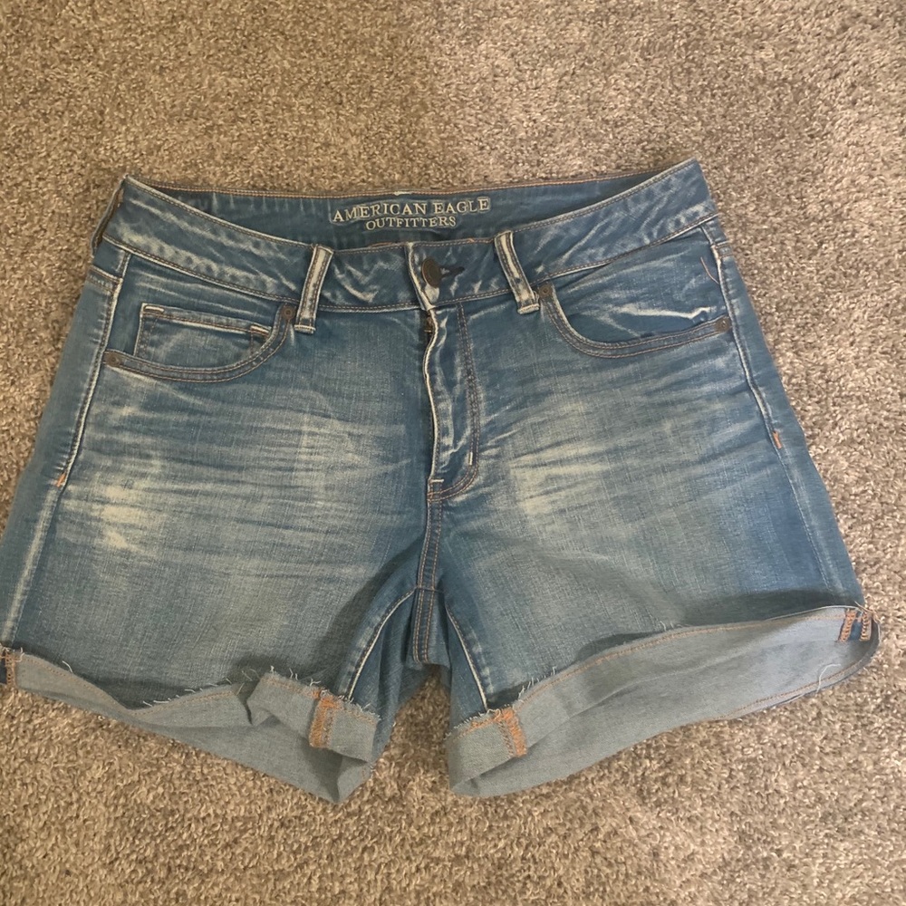 Midi light blue shorts
